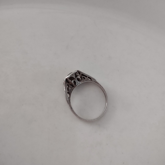 Antique ring - Picture 4 of 12